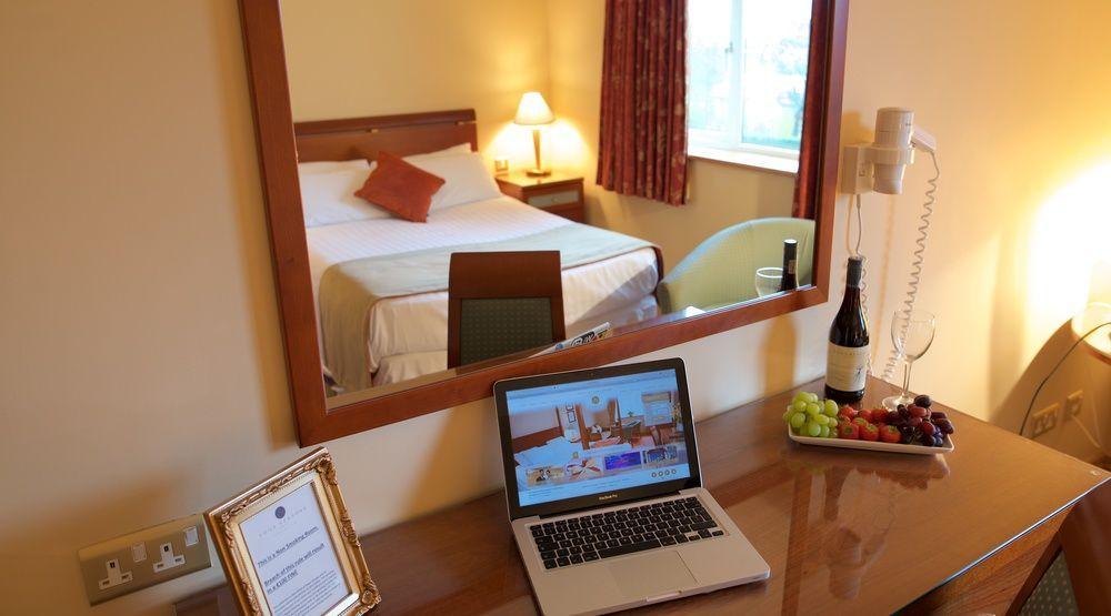 Four Seasons Hotel & Leisure Club Monaghan Esterno foto