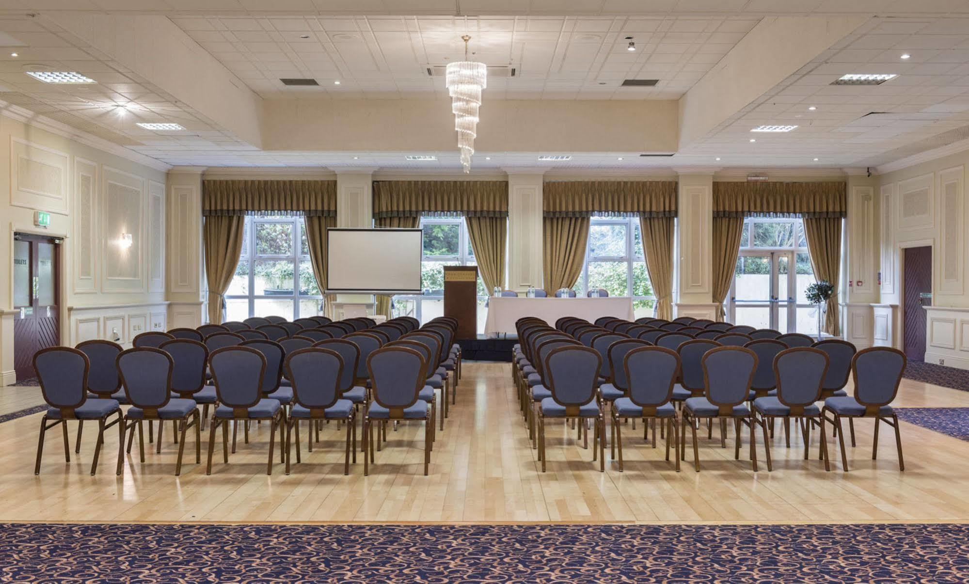 Four Seasons Hotel & Leisure Club Monaghan Esterno foto