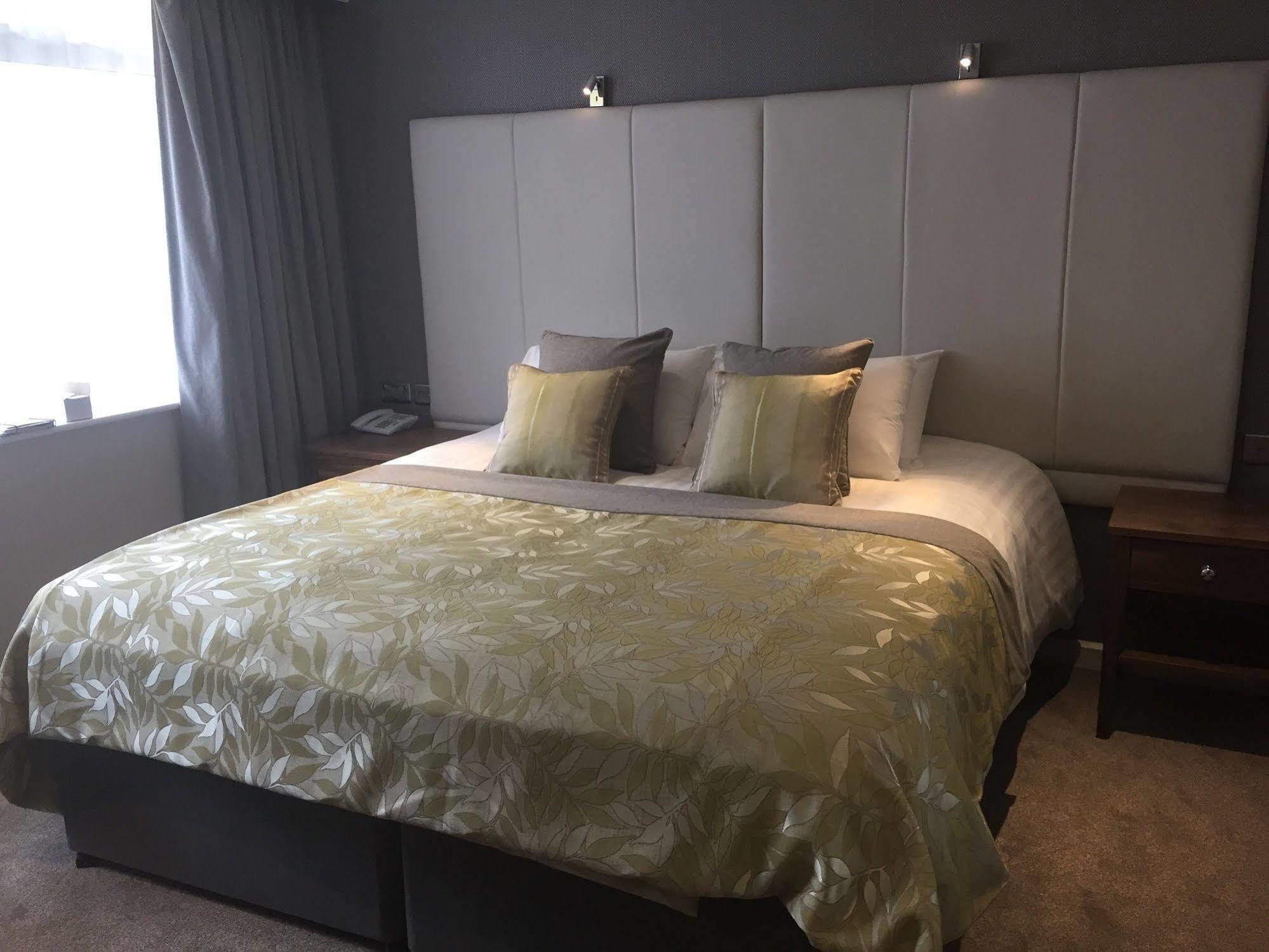Four Seasons Hotel & Leisure Club Monaghan Esterno foto