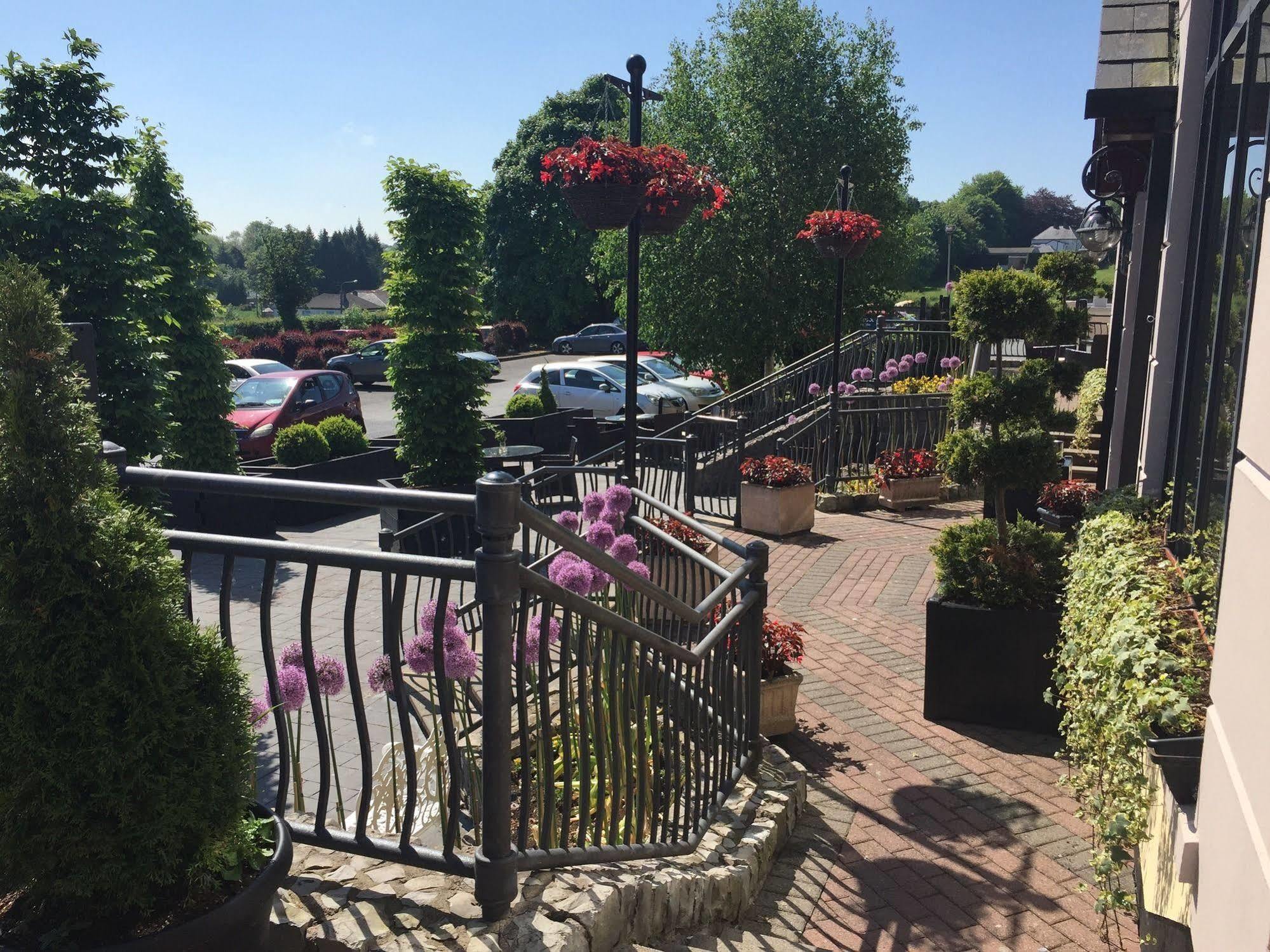 Four Seasons Hotel & Leisure Club Monaghan Esterno foto