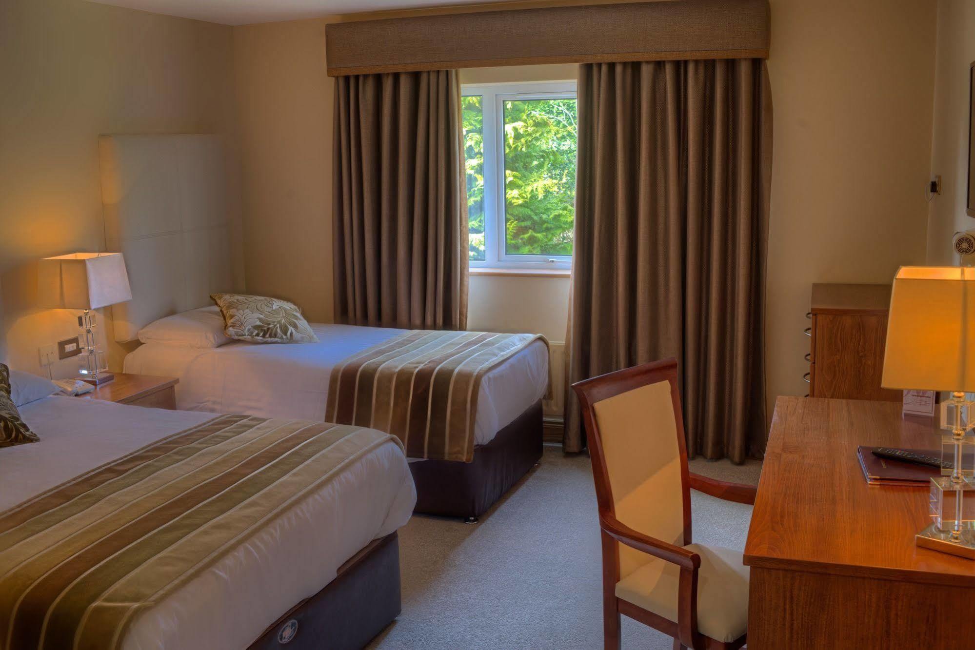 Four Seasons Hotel & Leisure Club Monaghan Esterno foto