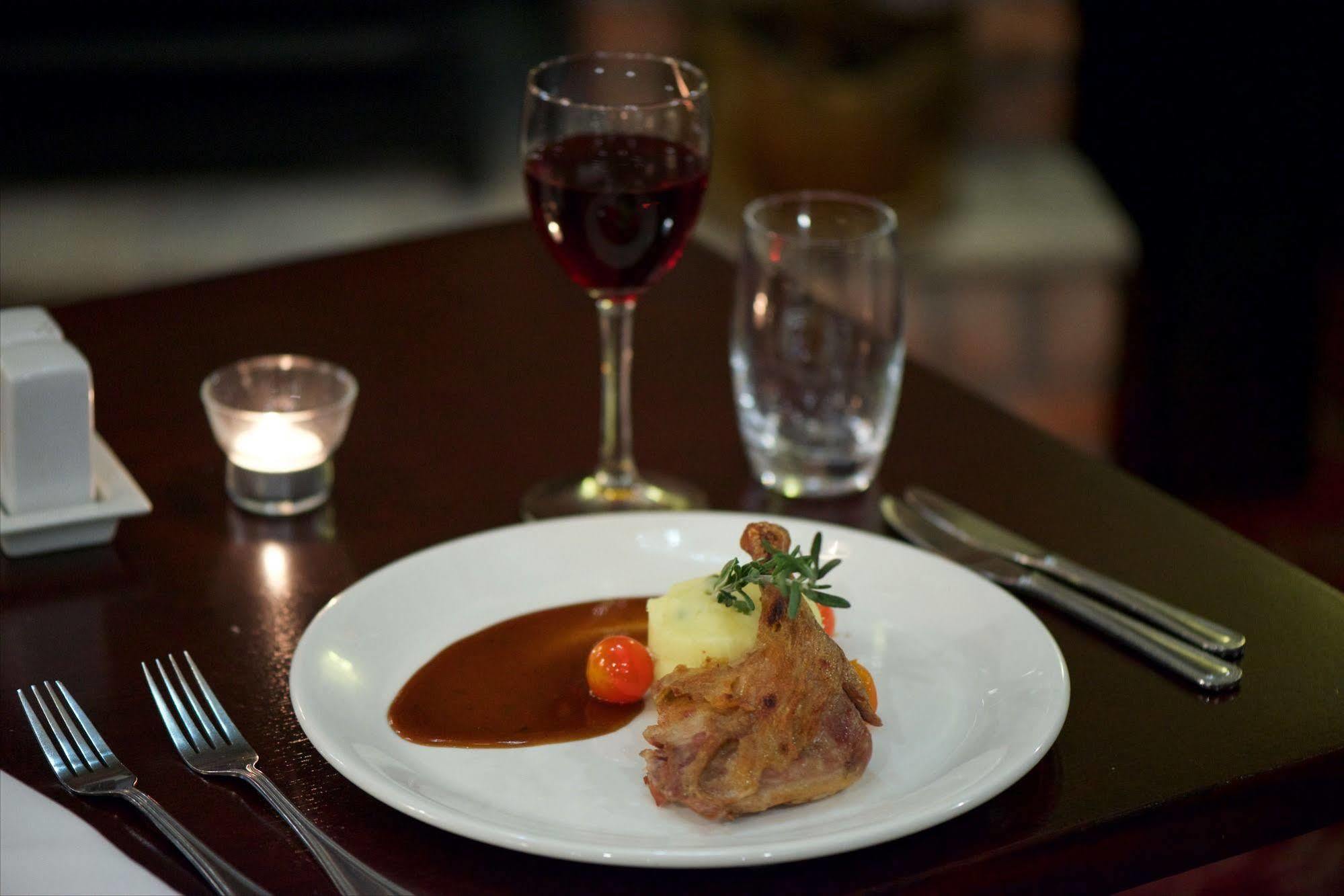 Four Seasons Hotel & Leisure Club Monaghan Esterno foto