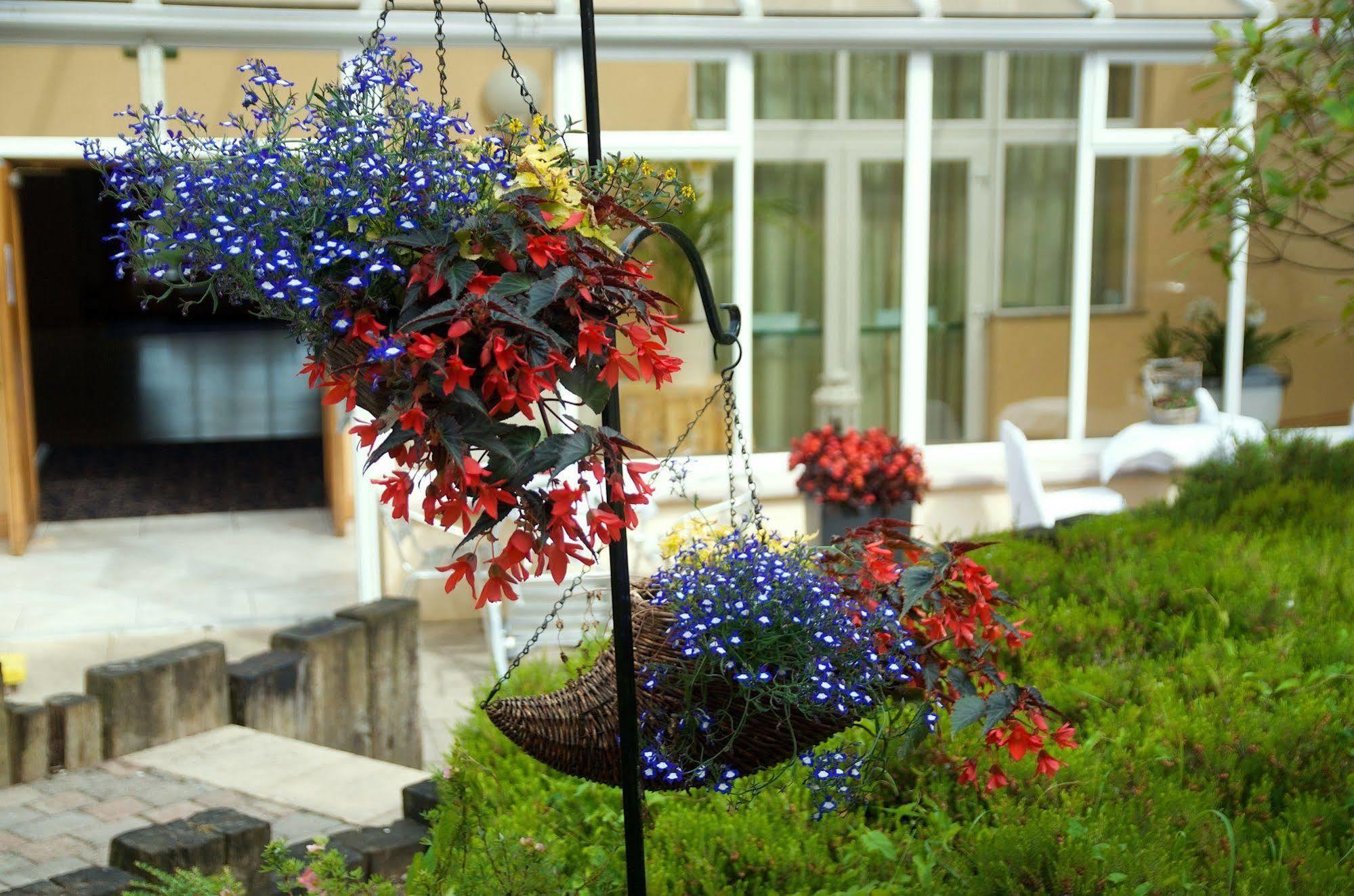 Four Seasons Hotel & Leisure Club Monaghan Esterno foto